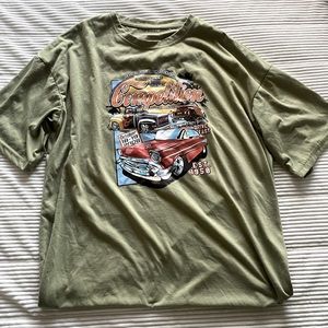 Graphic racing tee